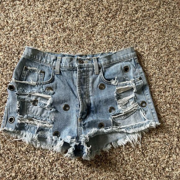 Carmar Distressed Denim Shorts Size 28 Light Wash - Picture 1 of 5